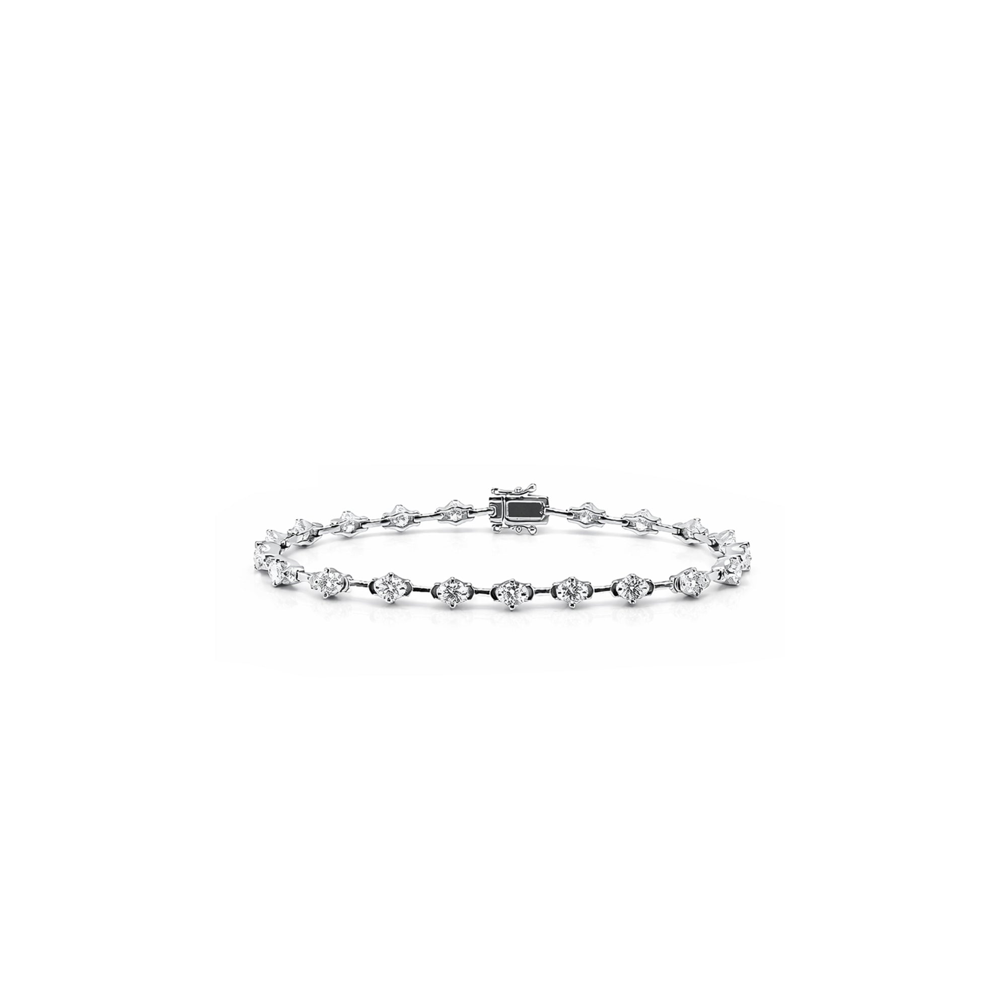 18K Round Cut Diamond Station Bracelet