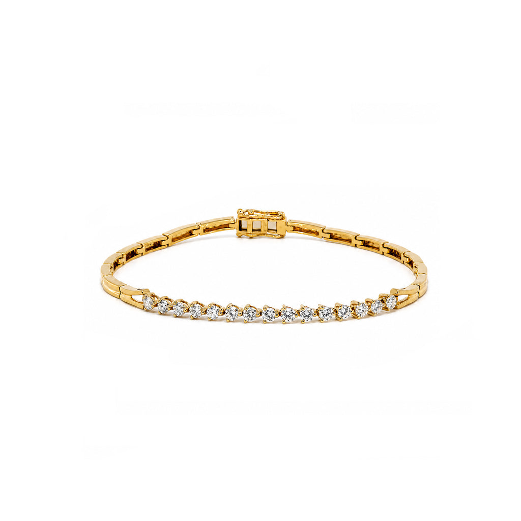 18K White Gold Round-Cut Tennis Bracelet - Timeless Elegance