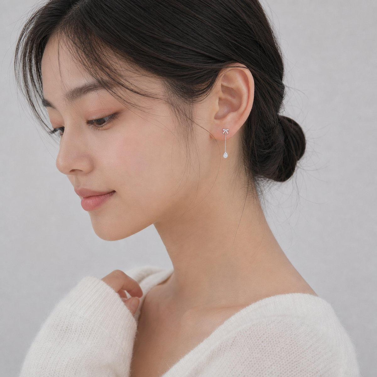 18K Bow & Pave Teardrop Diamond Dangle Earrings