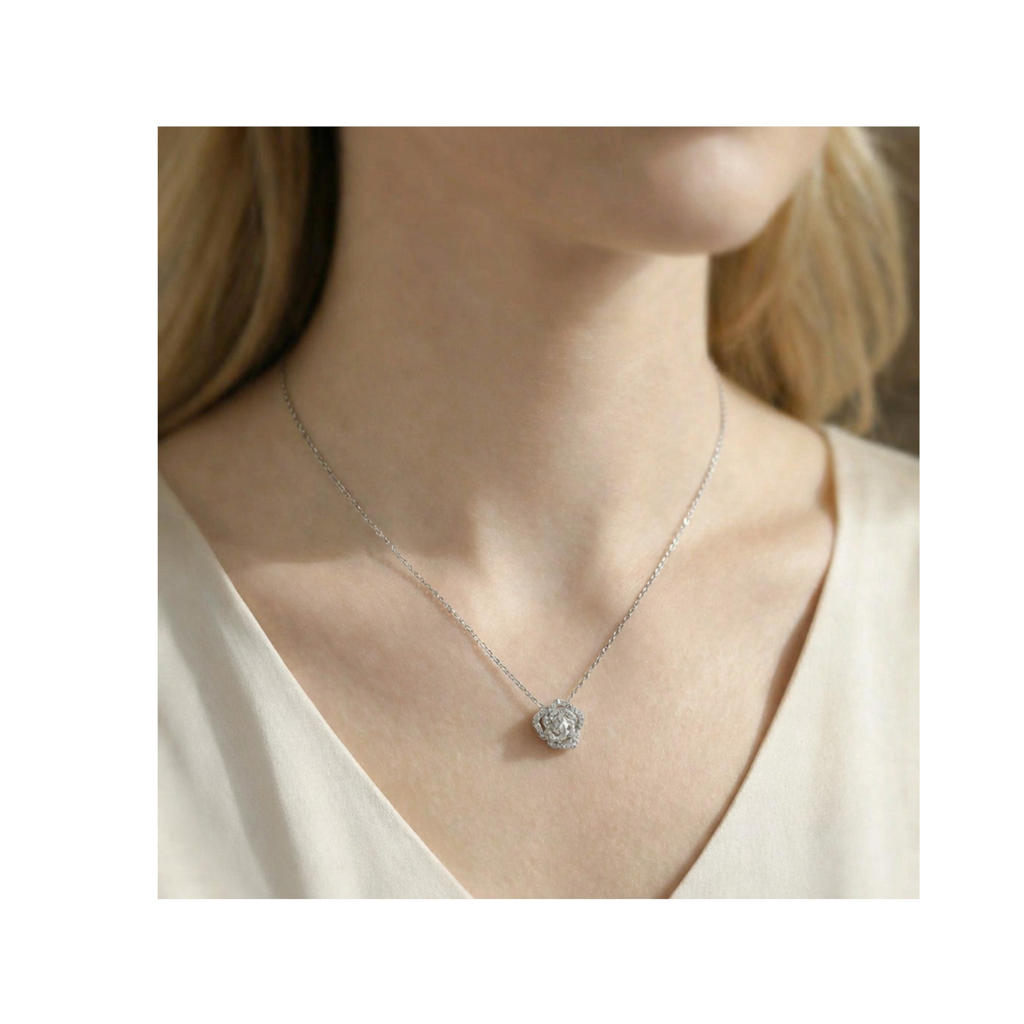 18K 鍍玫瑰金鑽石擬真吊墜