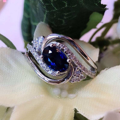 藍寶鑽石戒指
