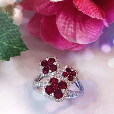 红宝钻石戒指