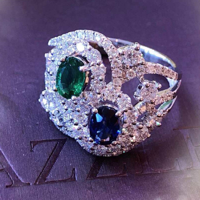 绿宝蓝宝钻石戒指